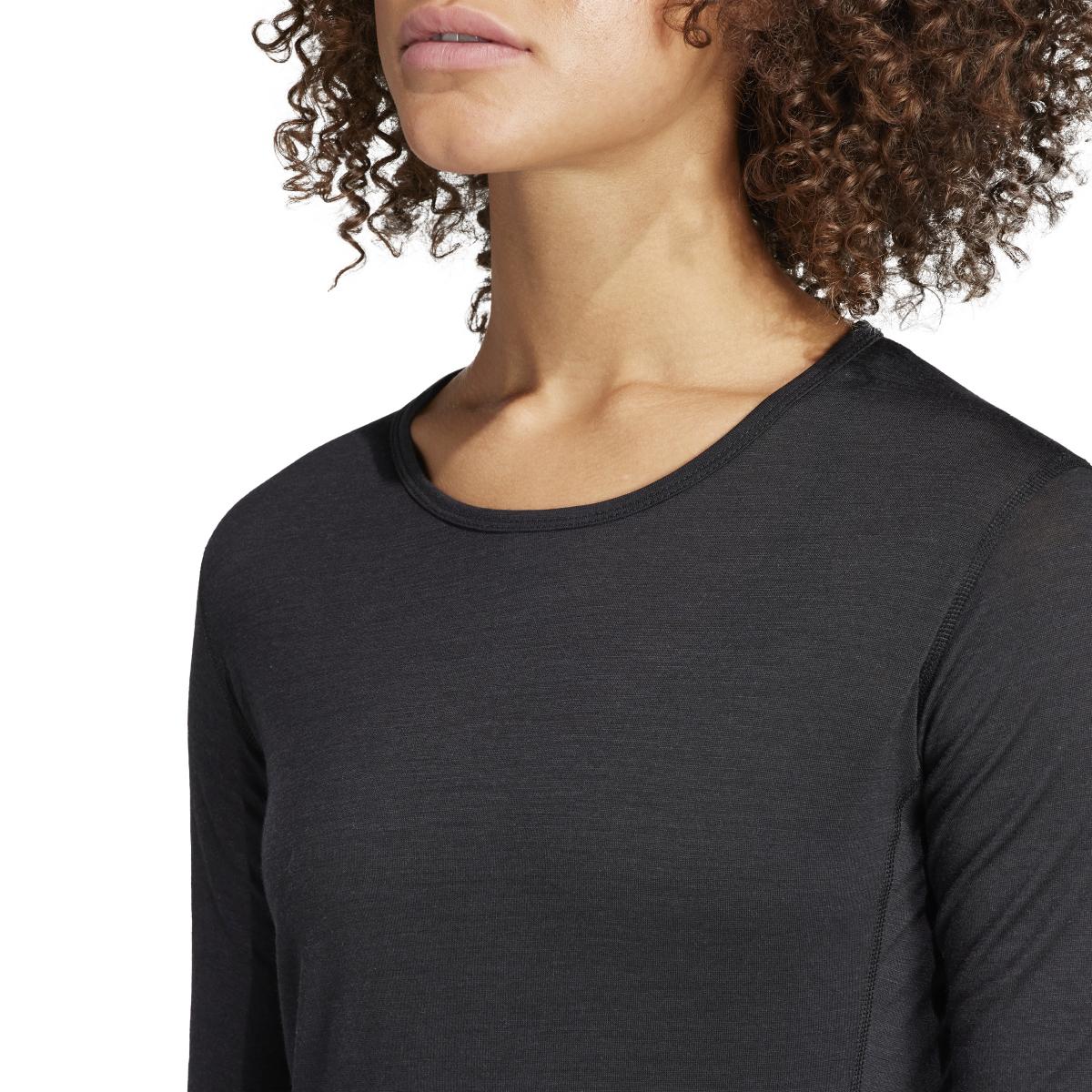 product/a/d/adidas_hz8557_9_apparel_on_model_detail_view_1_white.jpg