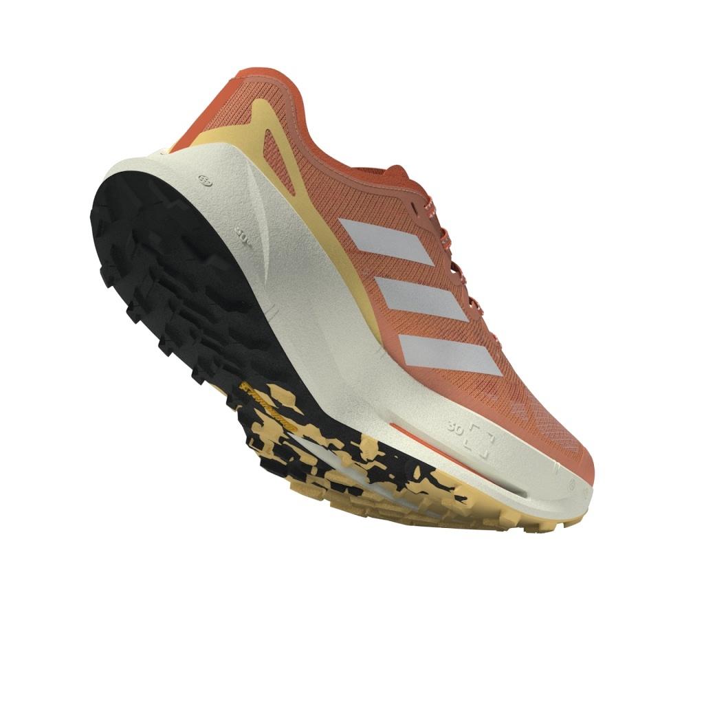 product/a/d/adidas_if6594_13_footwear_zip_-_turntable_3d-6_white.jpg