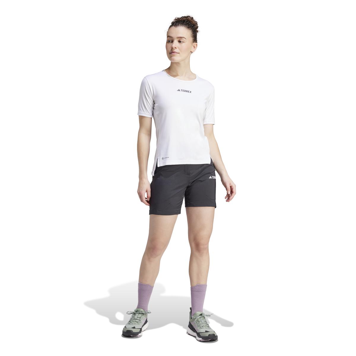 product/a/d/adidas_ip4832_5_apparel_on_model_standard_outfit_view_white.jpg
