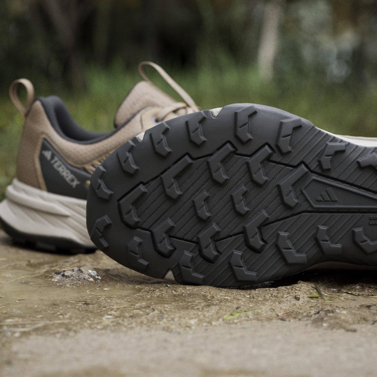 product/a/d/adidas_jr7771_24_footwear_photography_heromrktng_view_11-nw091725.jpg