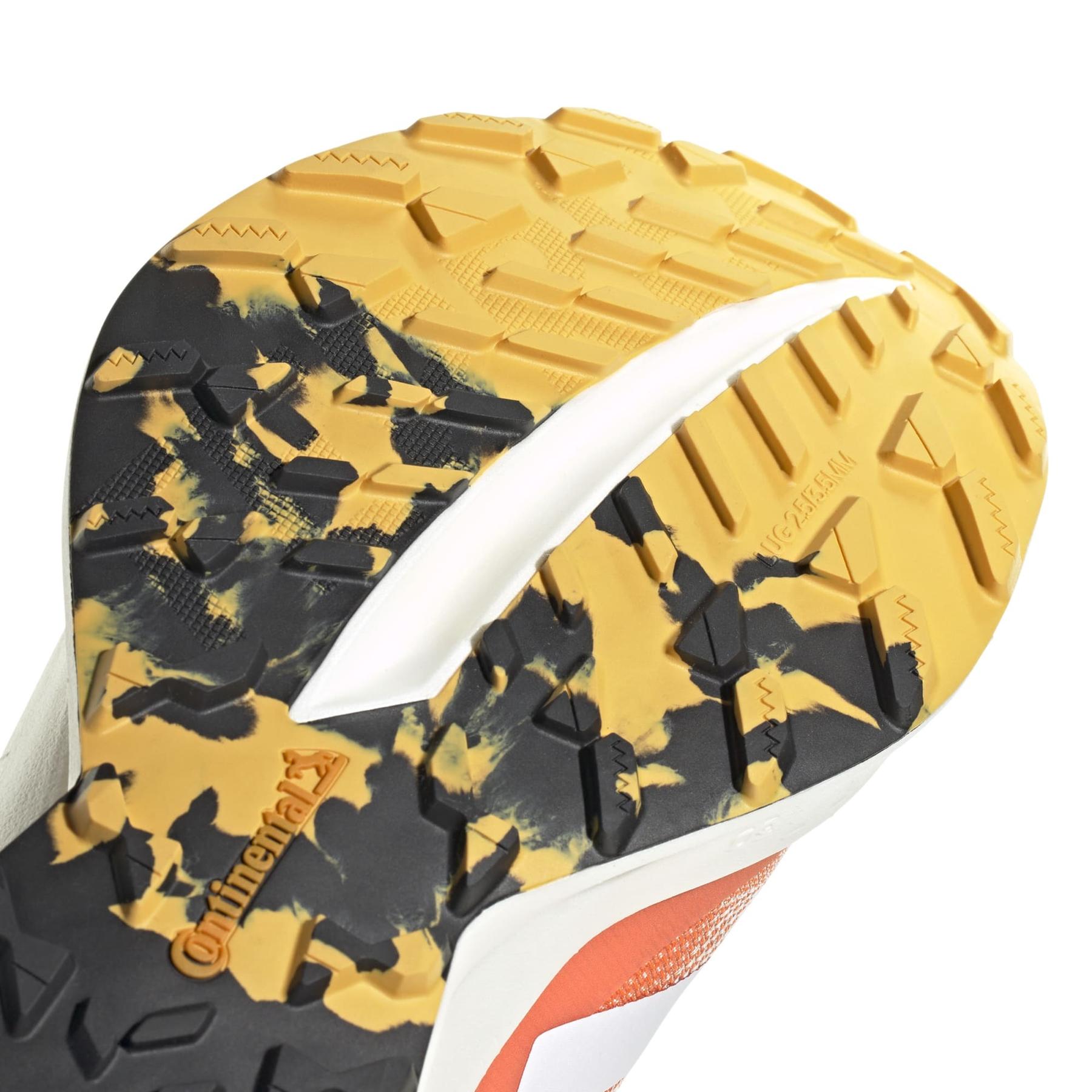 product/a/d/adidas_if6594_9_footwear_photography_detail_view_2_white.jpg
