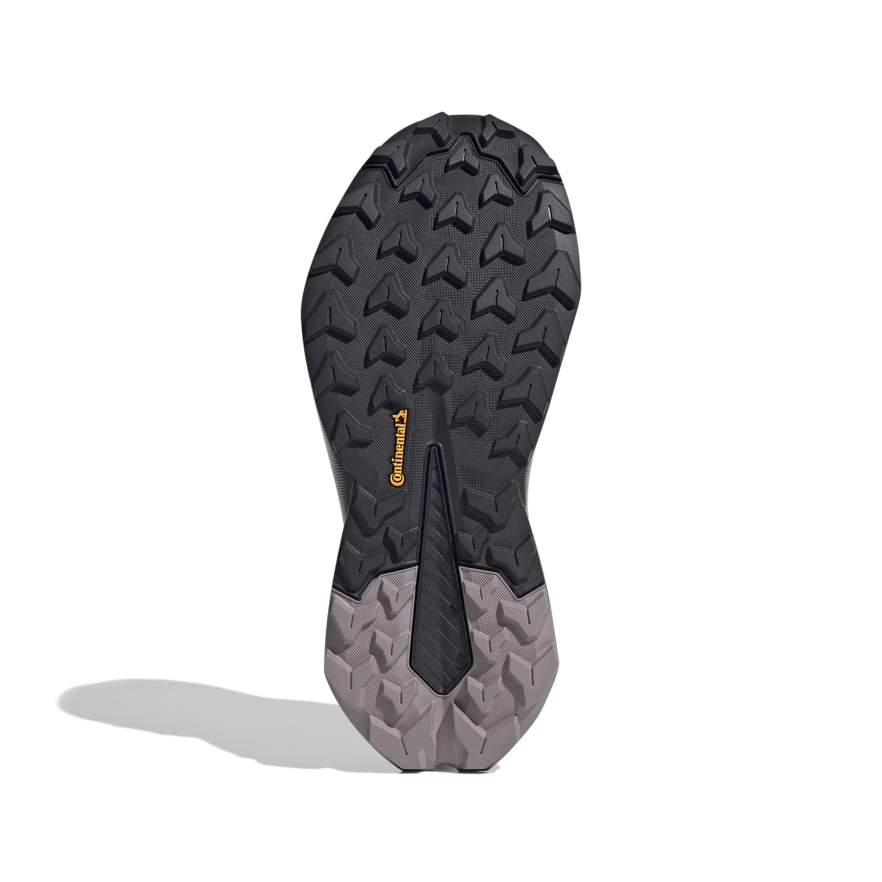 product/a/d/adidas_ih3544_4_footwear_photography_bottom_view_white.jpg