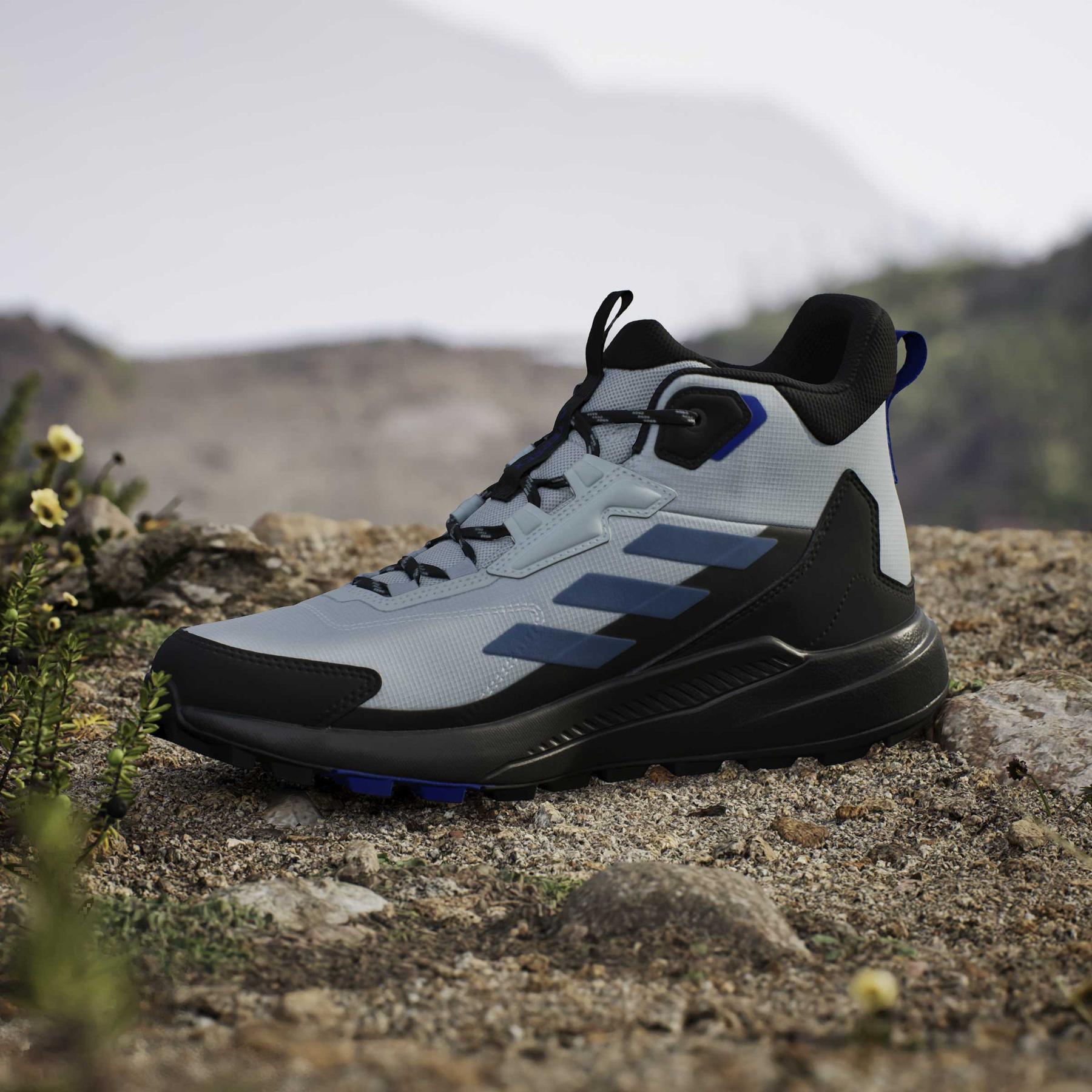 product/a/d/adidas_ji1327_20_footwear_photography_heromrktng_view_7-nw091625.jpg