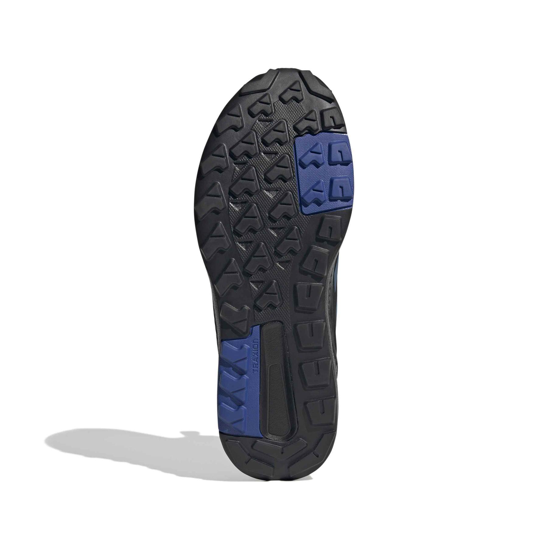 product/a/d/adidas_ji1327_4_footwear_photography_bottom_view_white-nw091625.jpg