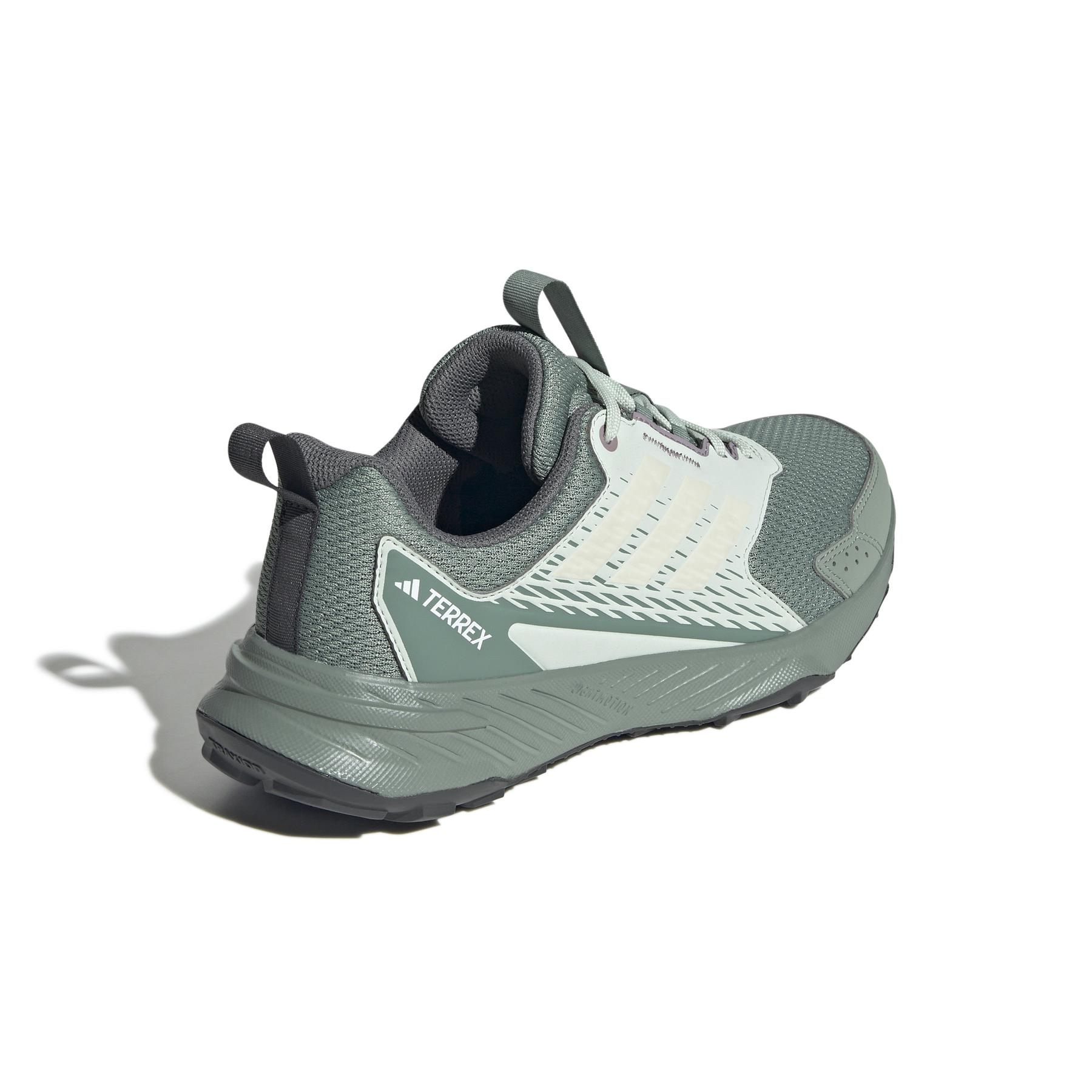 product/a/d/adidas_ji4289_7_footwear_photography_back_lateral_top_view_white-nw091625.jpg